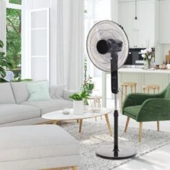 HOMCOM Oscillating Floor Fan With Remote Control - Black - 824-013V70